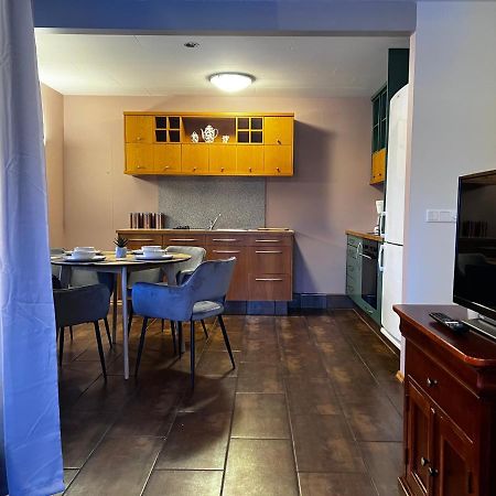Akureyri Central Apartment Zewnętrze zdjęcie