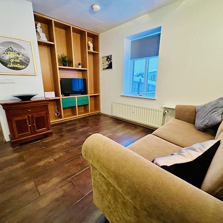 Akureyri Central Apartment Zewnętrze zdjęcie