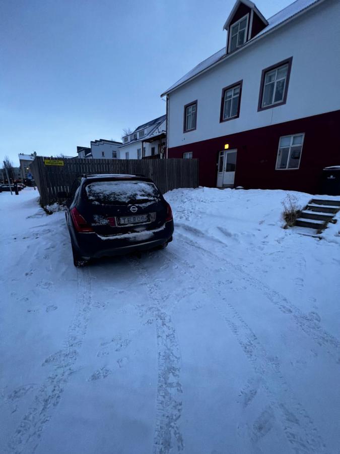 Akureyri Central Apartment Zewnętrze zdjęcie